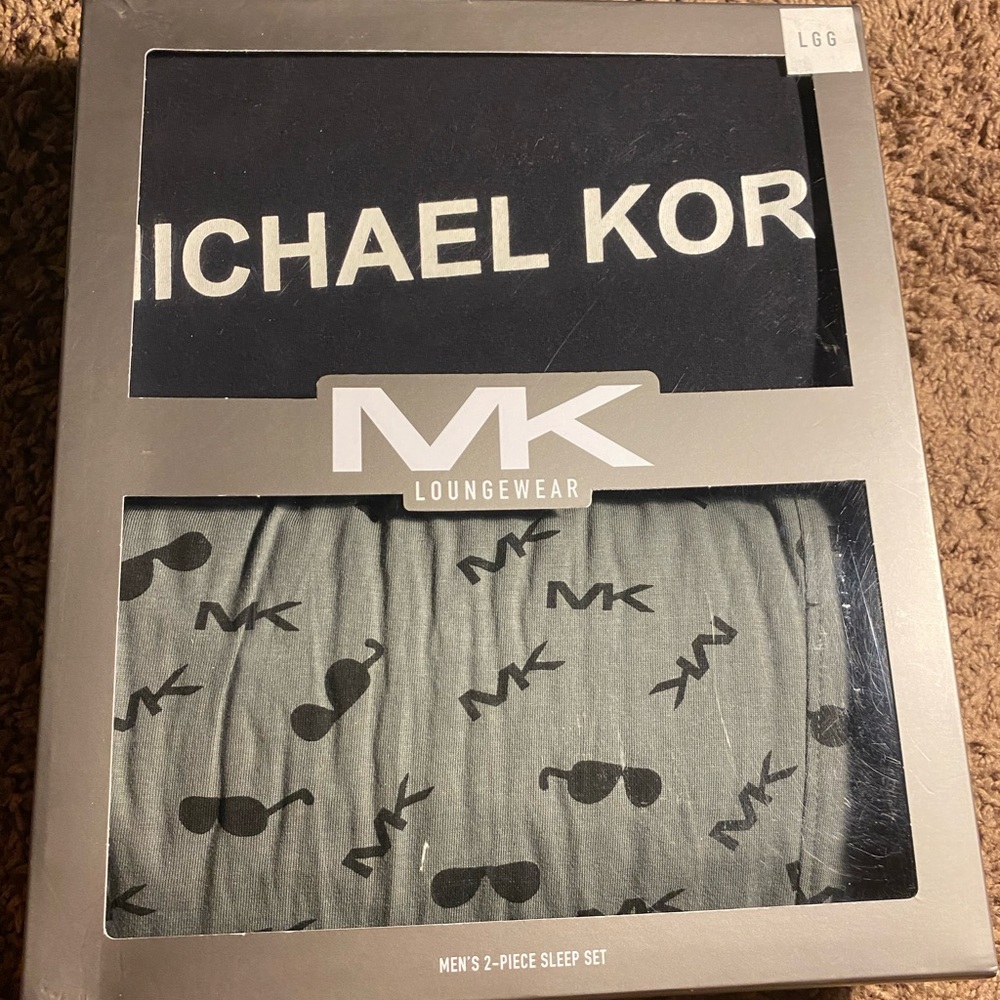 Michael Kors Men’s 2-Piece Sleep Set
